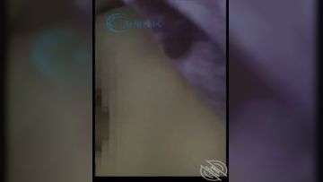【海角乱伦❤大神】乱伦绿奴人✨ 献上娇妻给单男狂操 淫靡肉棒抽插小穴的淫水声 后入嫩鲍相当带劲 情趣丝袜狂怼爆射
