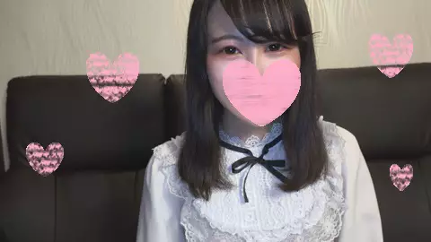 露脸处女丧失后半年的万理香18歳FC2-PPV-137