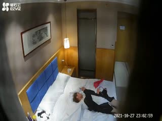 萤石云酒店摄像头高清偷拍男女炮友开房激情