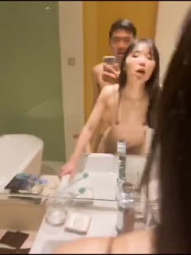 【最新性爱泄密】极品身材反差女神被富二代在落地窗前玩弄爆操 若非群玉山头见 会向瑶台月下逢