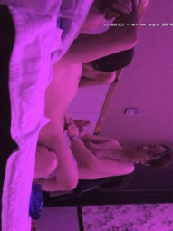 凌晨四点-凌晨五点【文轩探花】补偿观众的损失，跑会所双飞少妇偷拍，两个小姐姐配合默契伺候得爽歪歪