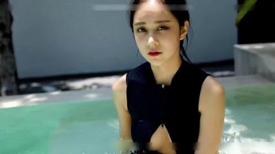 性感女神乔依琳苏梅岛私密旅拍，高清无码定制大片！