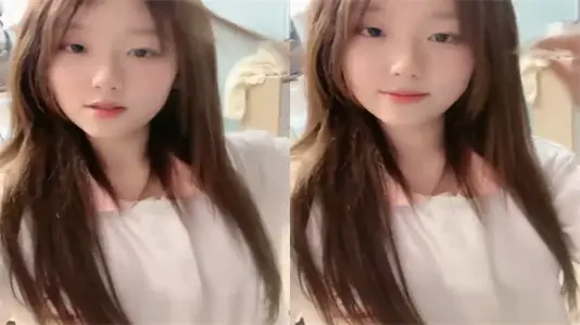 大奶嫩妹淫声荡语撩骚互动近拍掰穴扣逼自慰